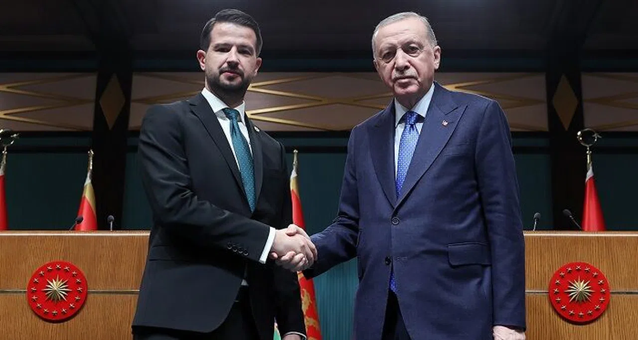 Cumhurbaşkanı Erdoğan: “Suriye’de Aniden Patlak Veren Gelişmeleri Yakından Takip Ediyoruz”