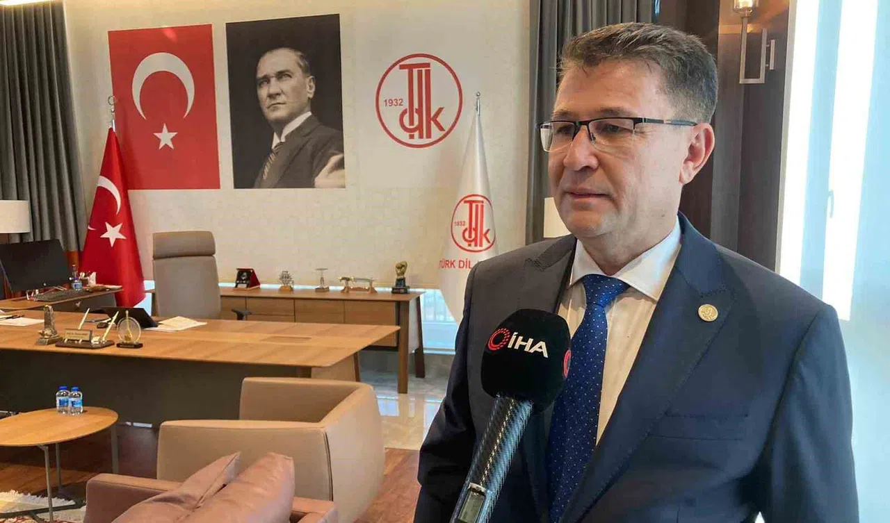 “Pazar Günü İtibarıyla Oylama Tamamlandı ve Büyük Bir Farkla ‘Kalabalık Yalnızlık’ Birinci Çıktı”