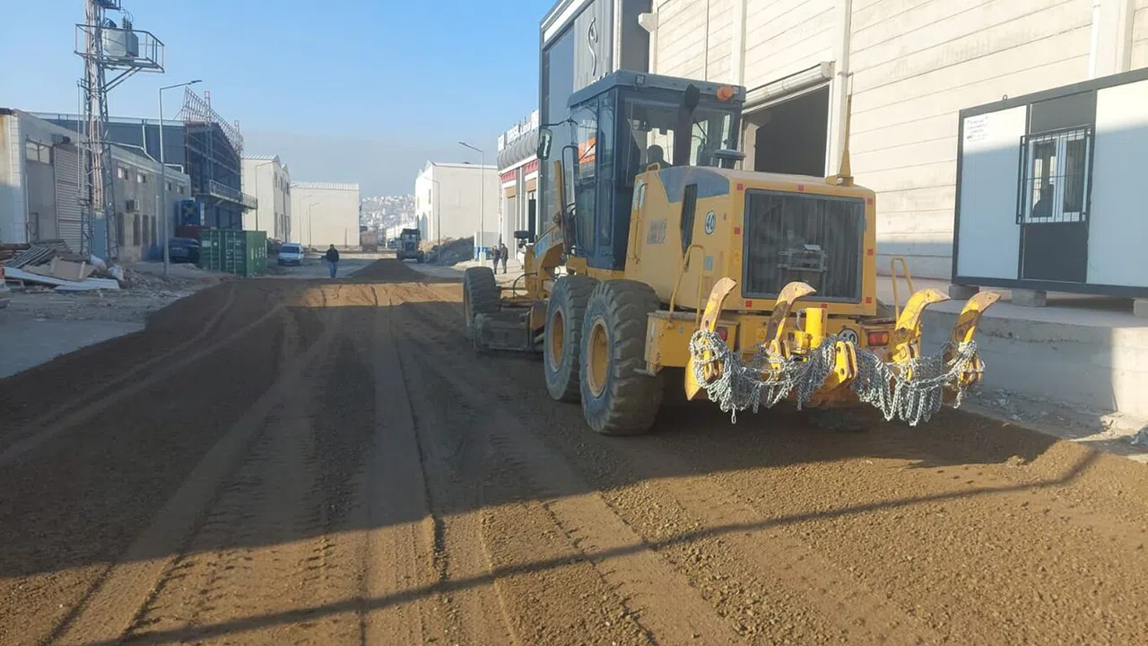 Yeni Sanayi Sitesi’nde Dulkadiroğlu’ndan Yol Çalışması