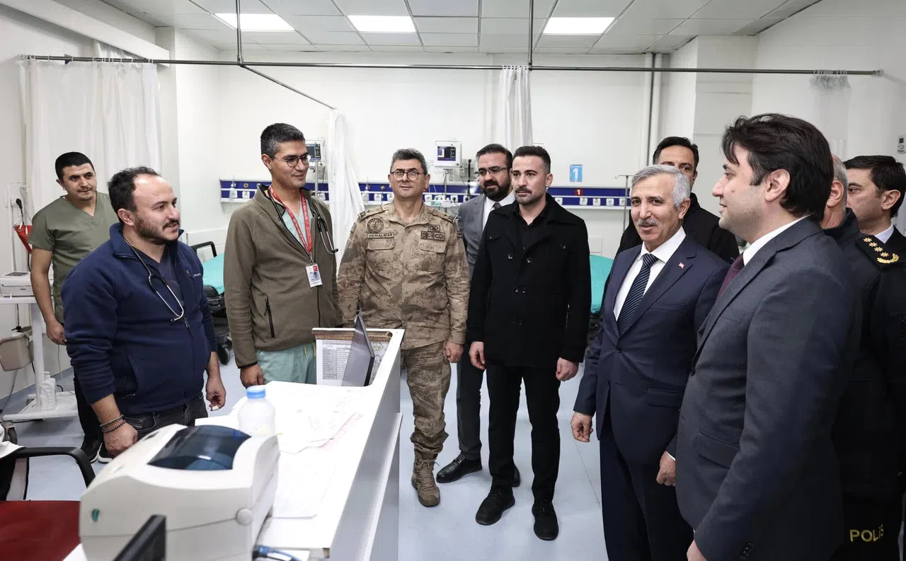 Huzurevi Sakinlerine ve Acil Servis Hastalarına Moral Ziyareti