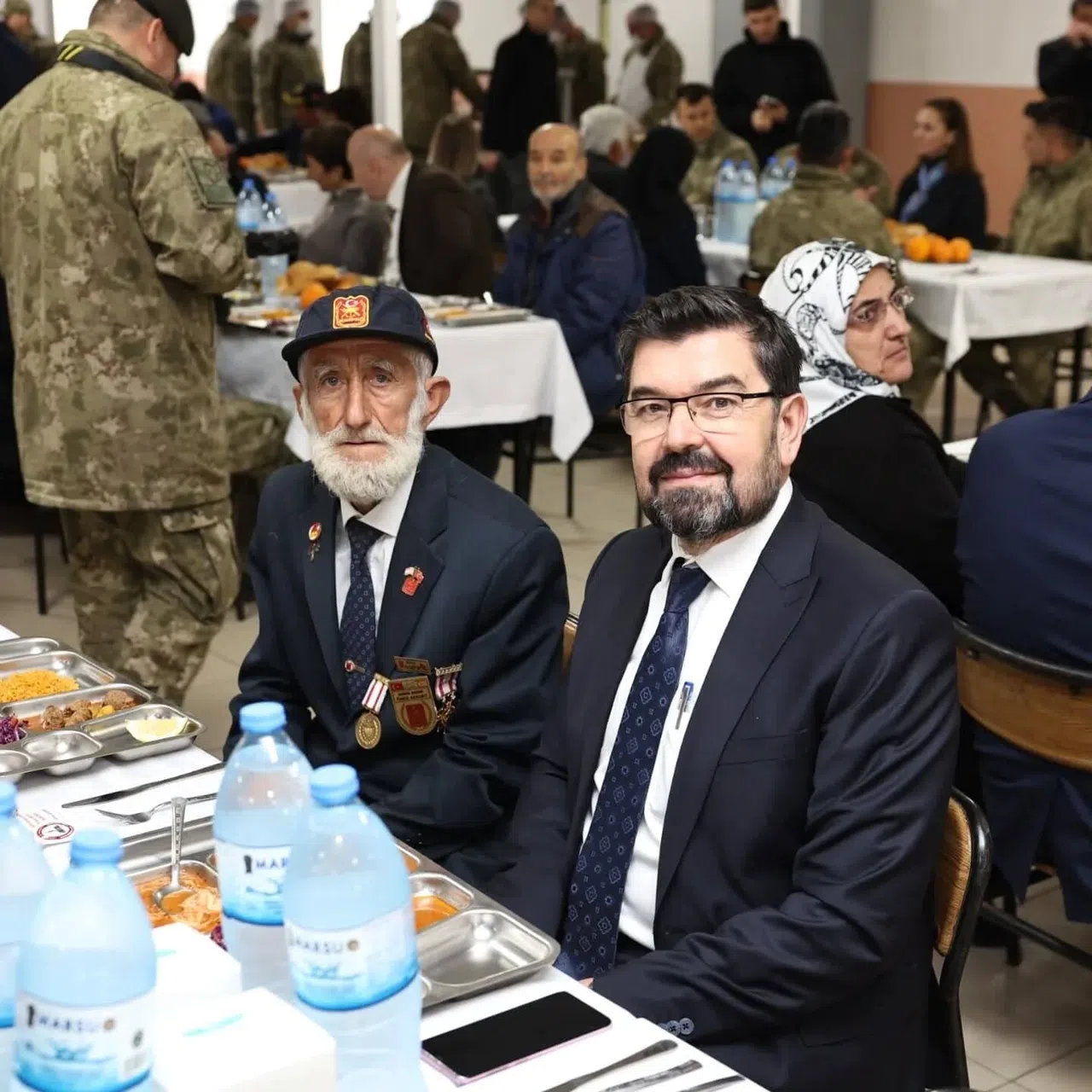 Başkan Yardımcısı Yıldız'dan Şehit Ailelerine Ziyaret