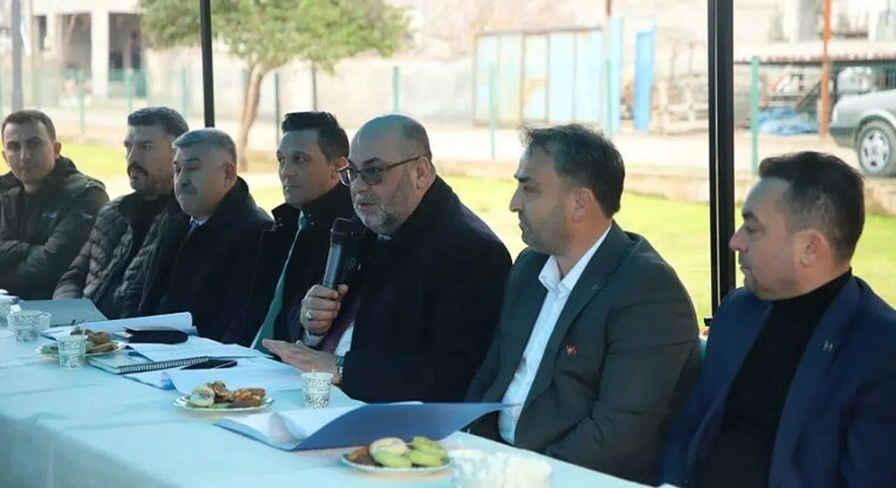 Başkan Akpınar Karşıyaka’da Vatandaşı Dinledi