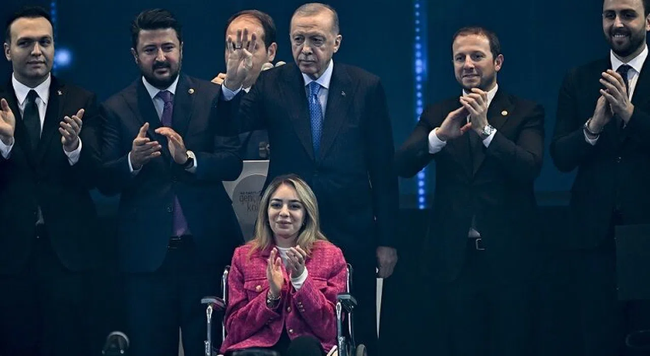 "Hepiniz Fatih'in İstanbul'u fethettiği yaştasınız"