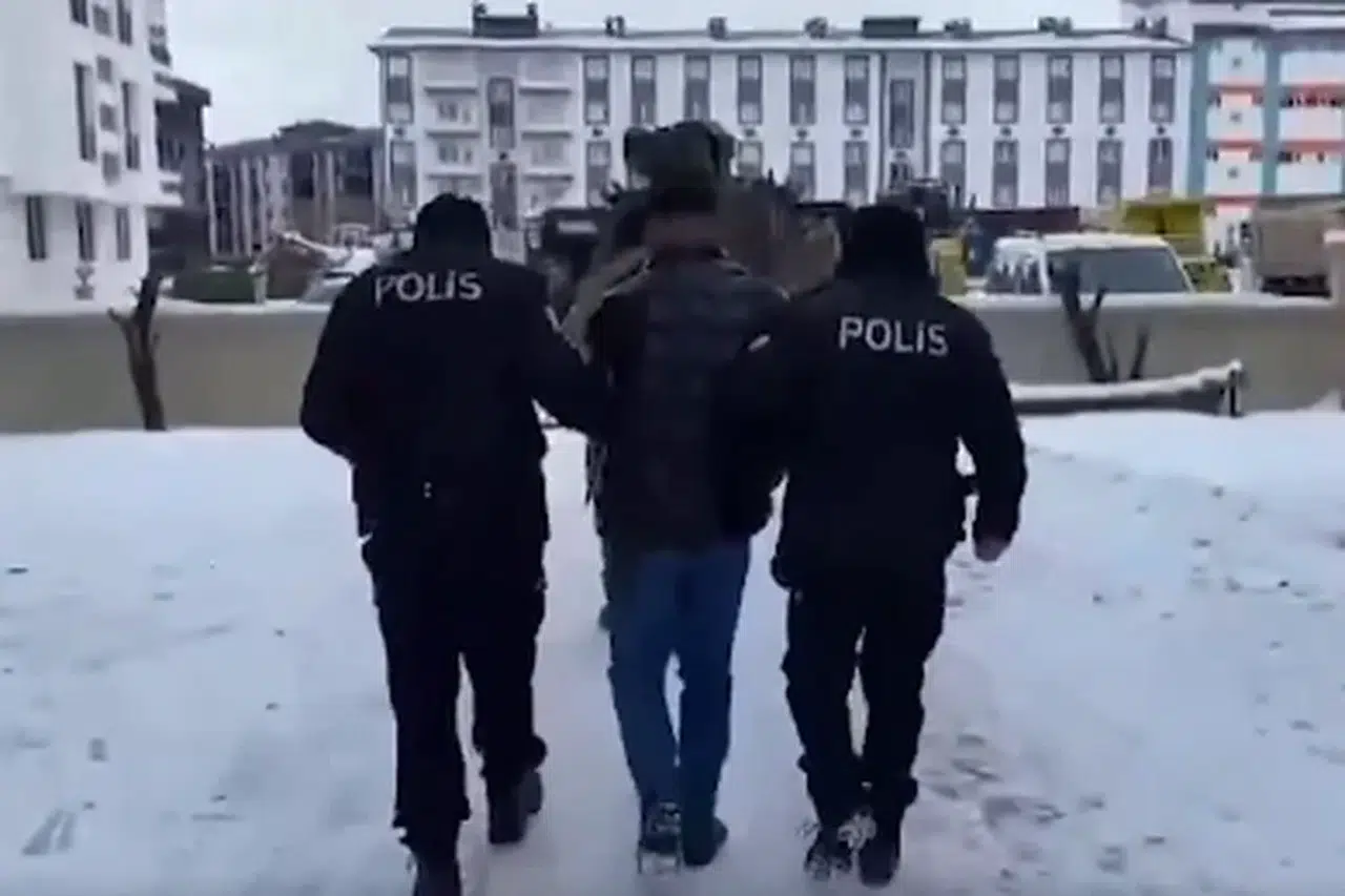 Kahramanmaraş dahil 77 ilde zehir tacirlerine Narkokapan!