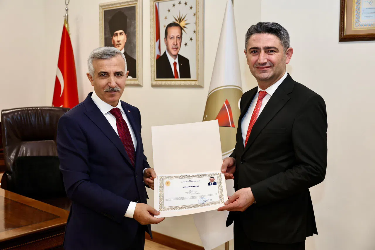 Vali Ünlüer'den, Cemil Boz'a Veda