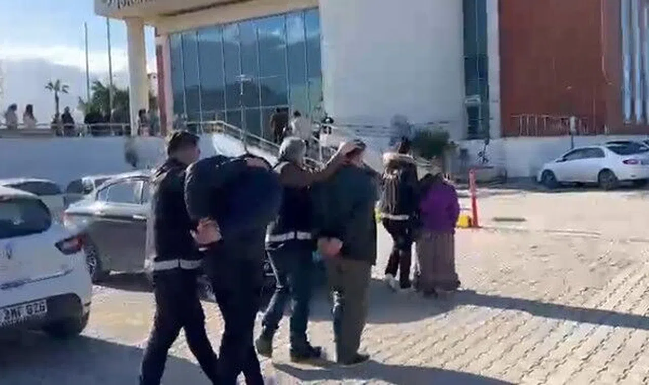 Çeşitli Suçlardan Aranan 5 Kişi Yakalandı, 4’ü Tutuklandı