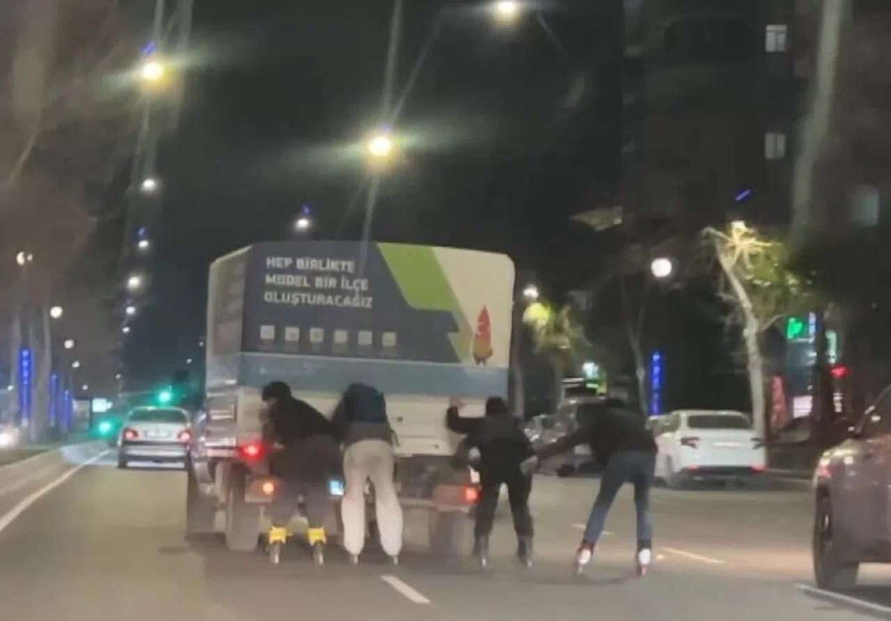 Patenli Gençlerin Trafikteki Tehlikeli Oyunu