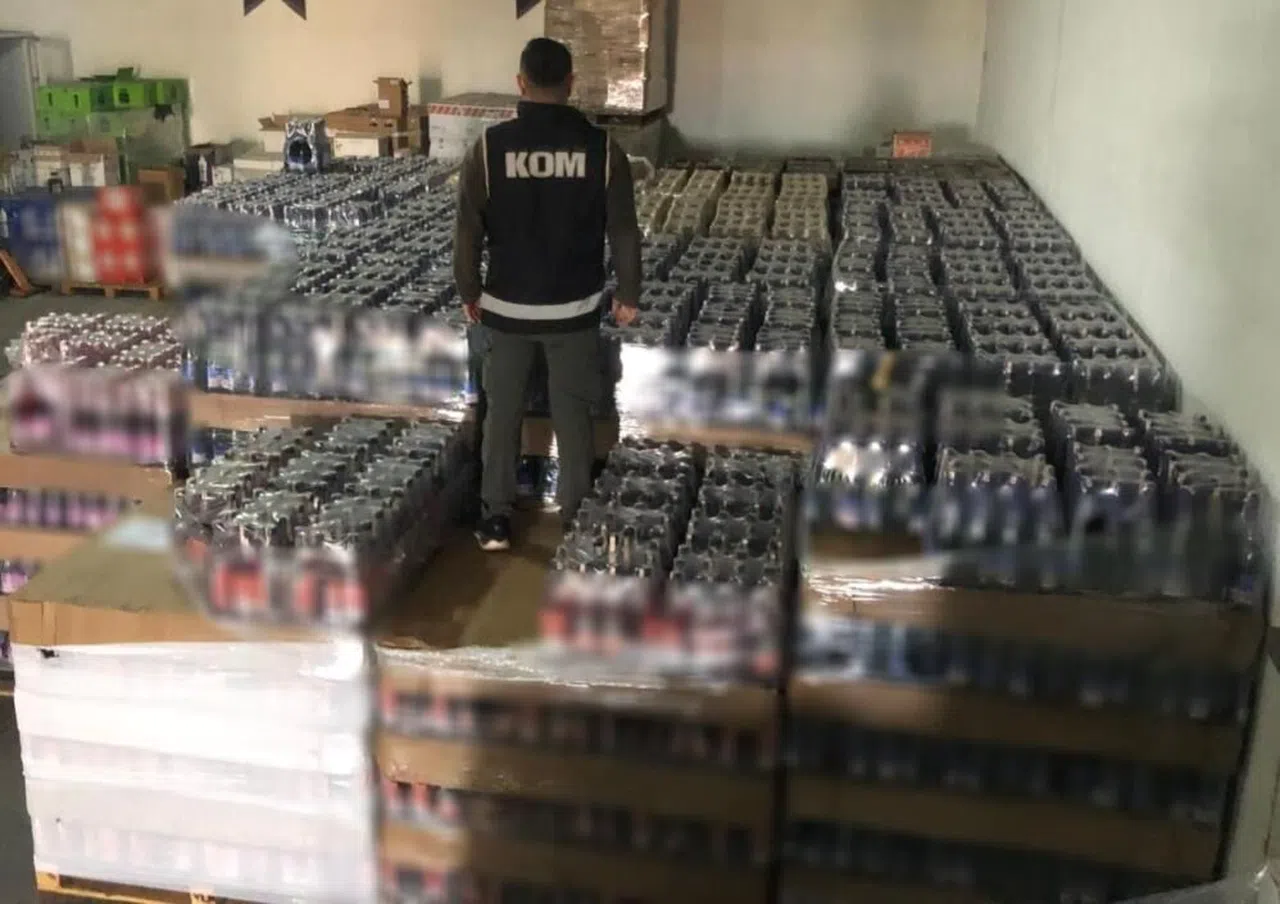 26 Bin Şişe Kaçak İçki Ele Geçirildi