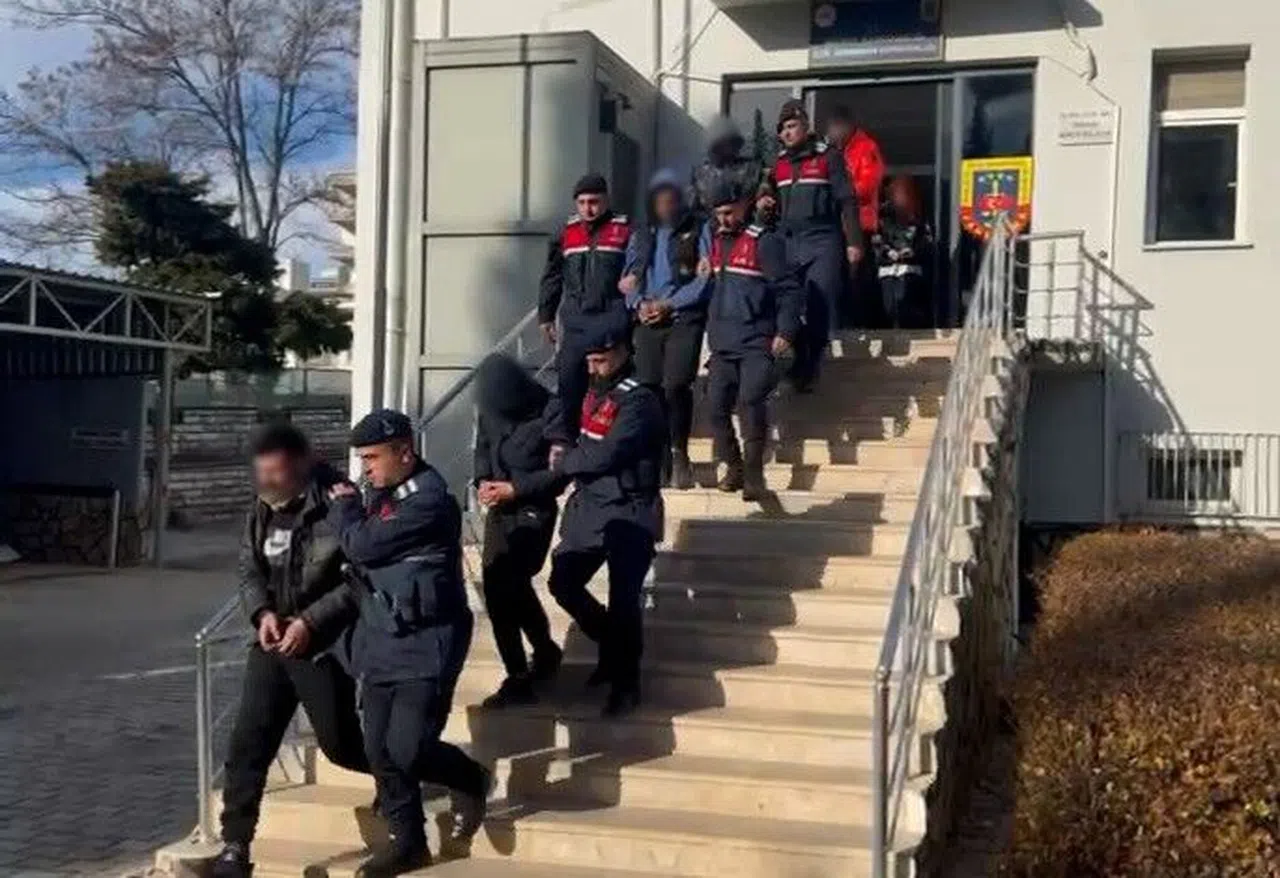 Uyuşturucu Operasyonu: 5 Tutuklu