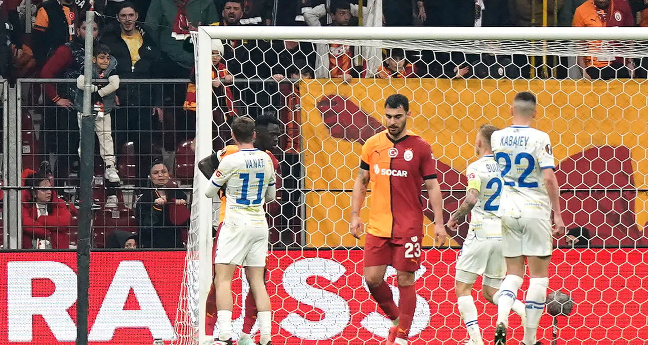 Galatasaray'a evinde Dinamo Kiev çelmesi