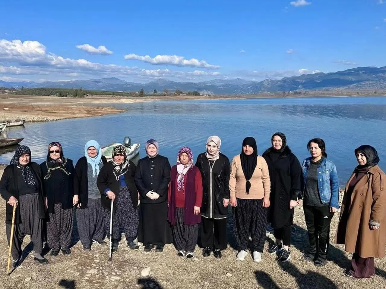 Milletvekili Andırın'da Balıkçı Kadınlarla Bir Araya Geldi