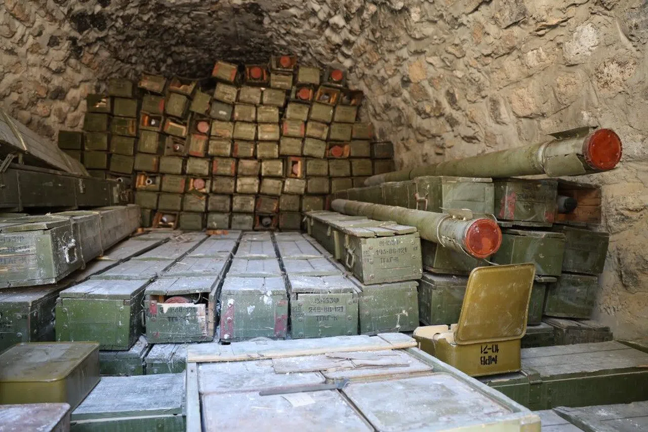 Esad'ın halkına bomba yağdırdığı 4. Zırhlı Tümen görüntülendi