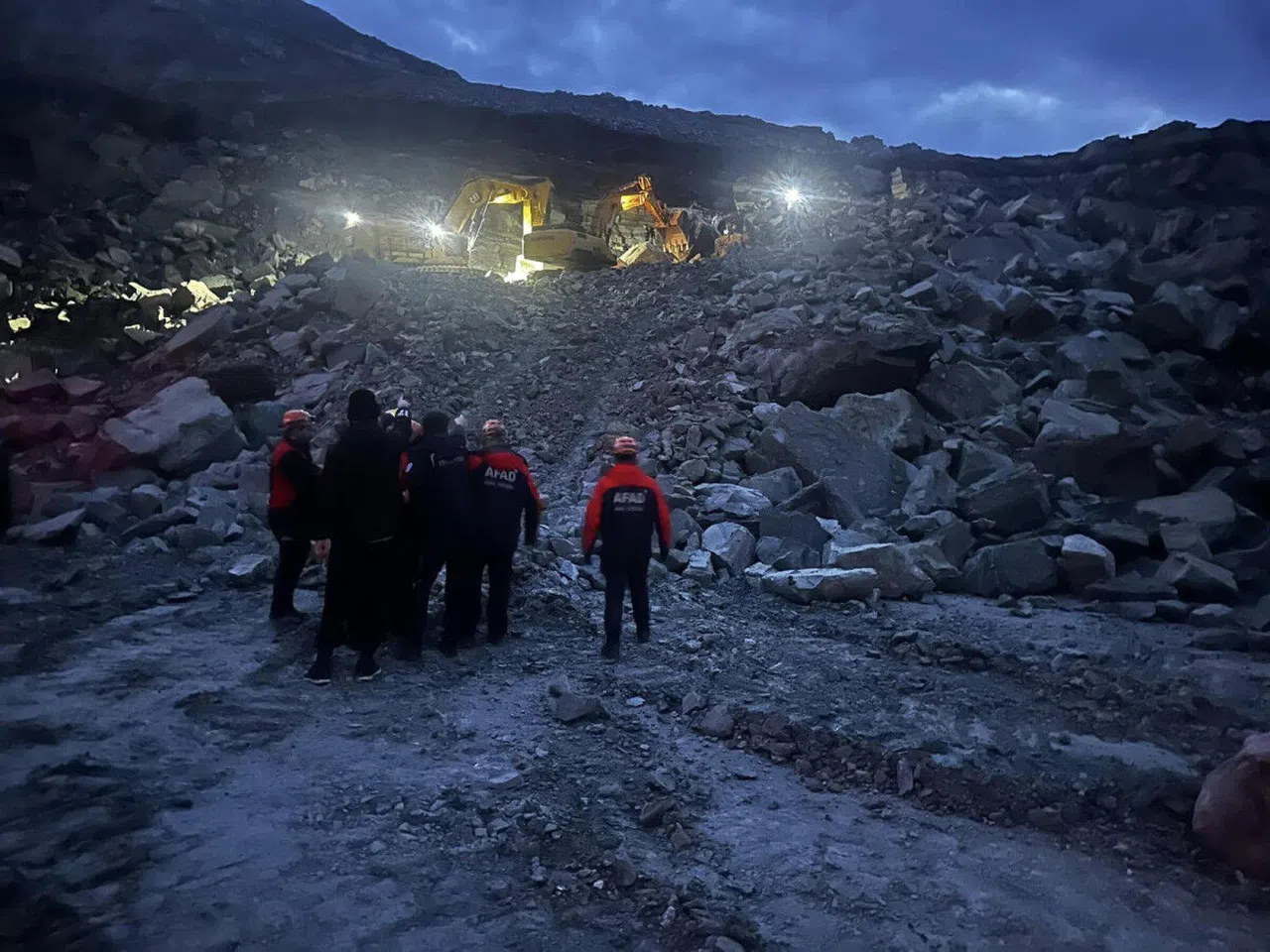 Maden ocağında göçük: Patlatma sorumlusu hayatını kaybetti