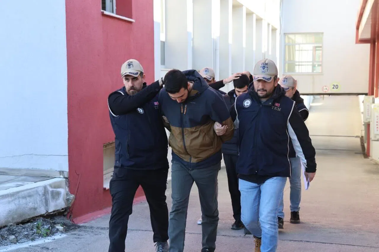 DEAŞ'a 5 Milyon TL “Yardım” Parası Toplayan 2 Şüpheli Yakalandı