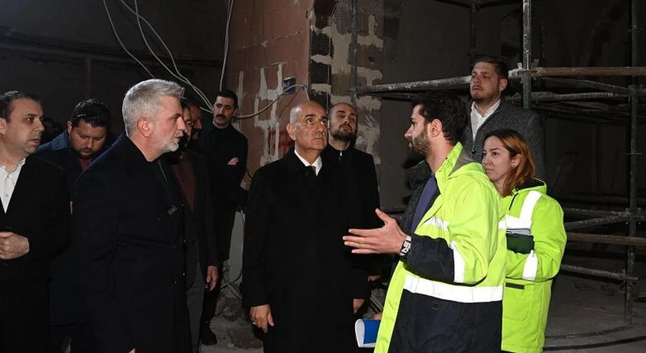 Milletvekilleri Kapalı Çarşı’da