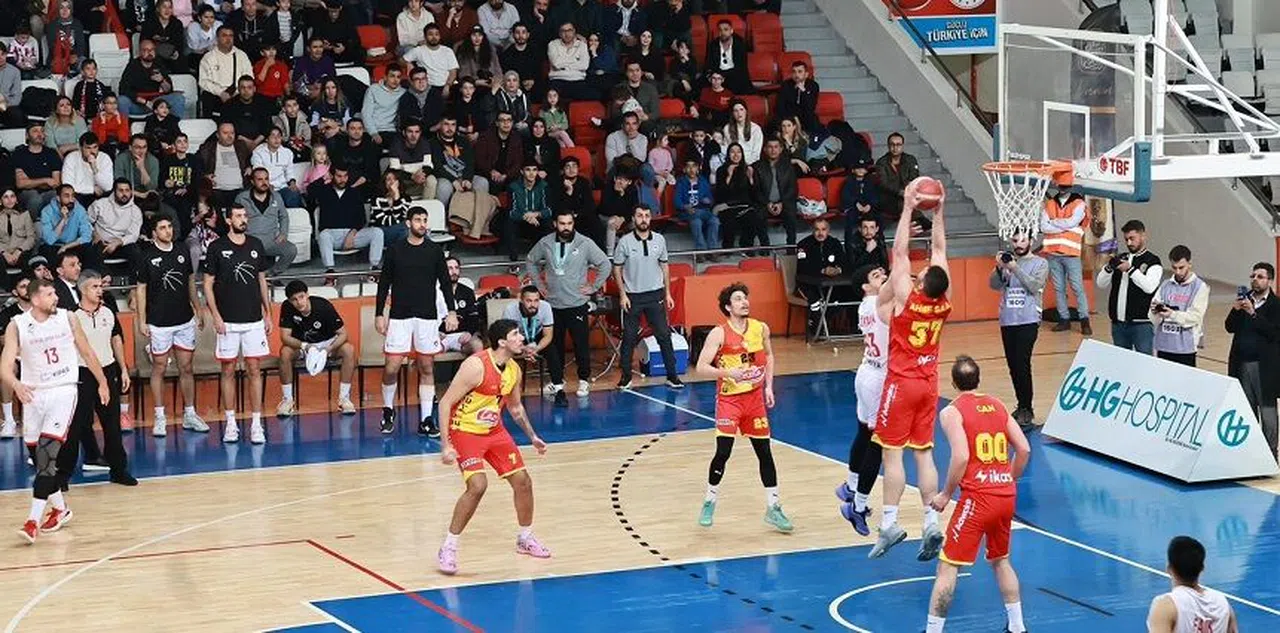 İstiklal Basket Durdurulamıyor: 75-58