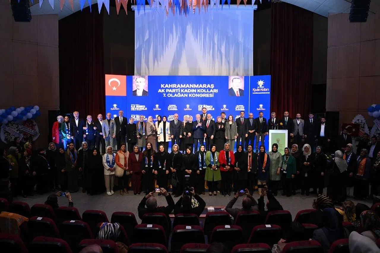 AK Parti Kadın Kolları'nda Asuman Yavuz Güven Tazeledi