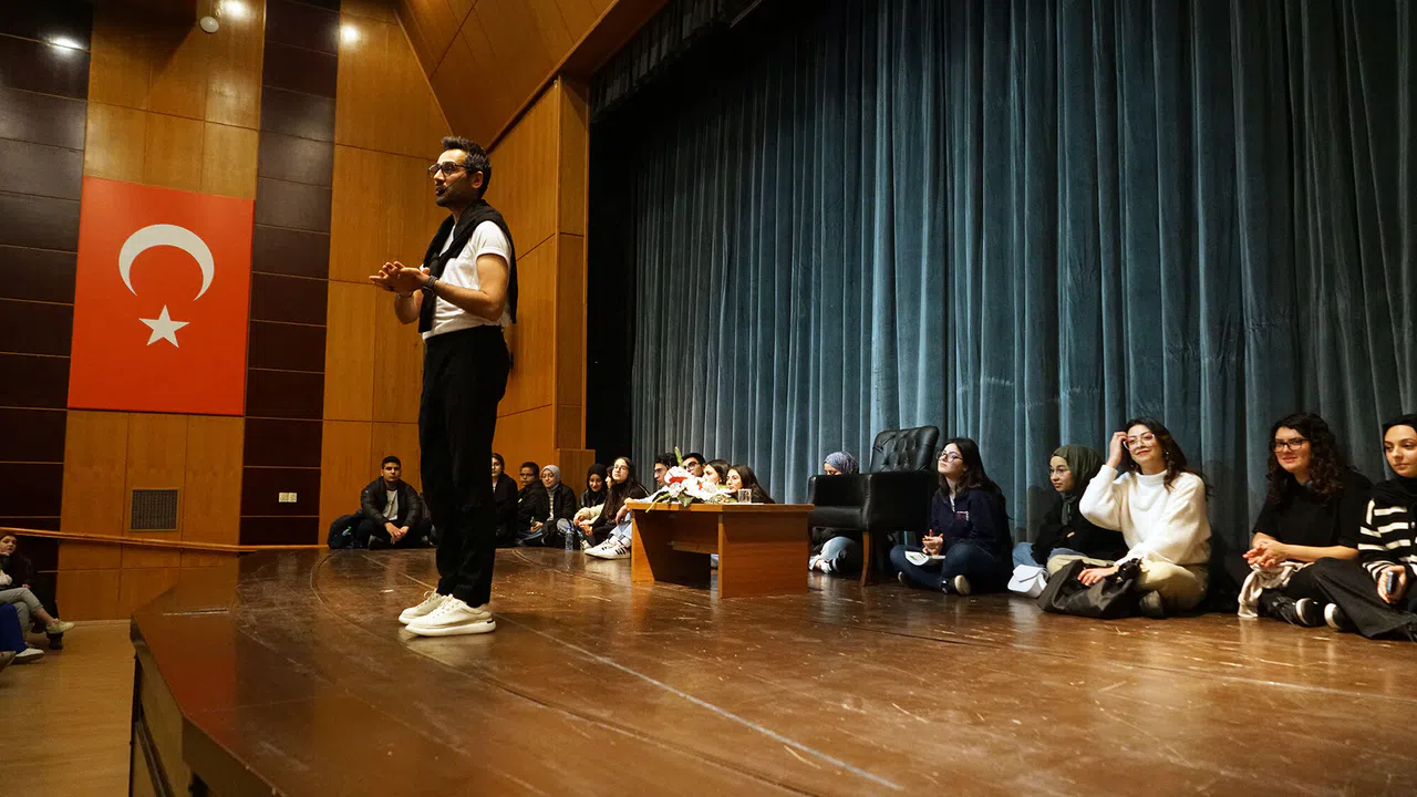 Kahramanmaraş'ta Sınav Stresini Azaltmak İçin Gri Koç’tan Tavsiyeler