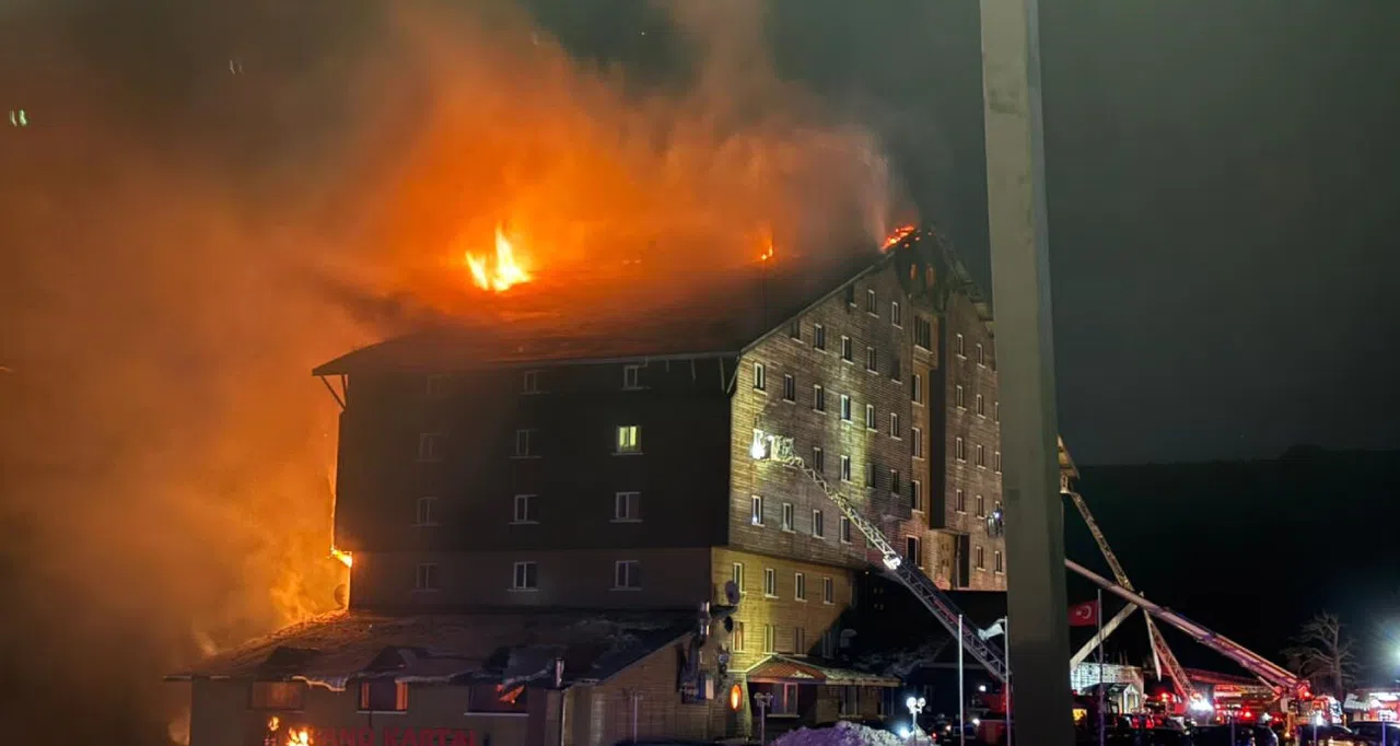 Bolu'daki yangın faciasında 66 kişi hayatını kaybetti