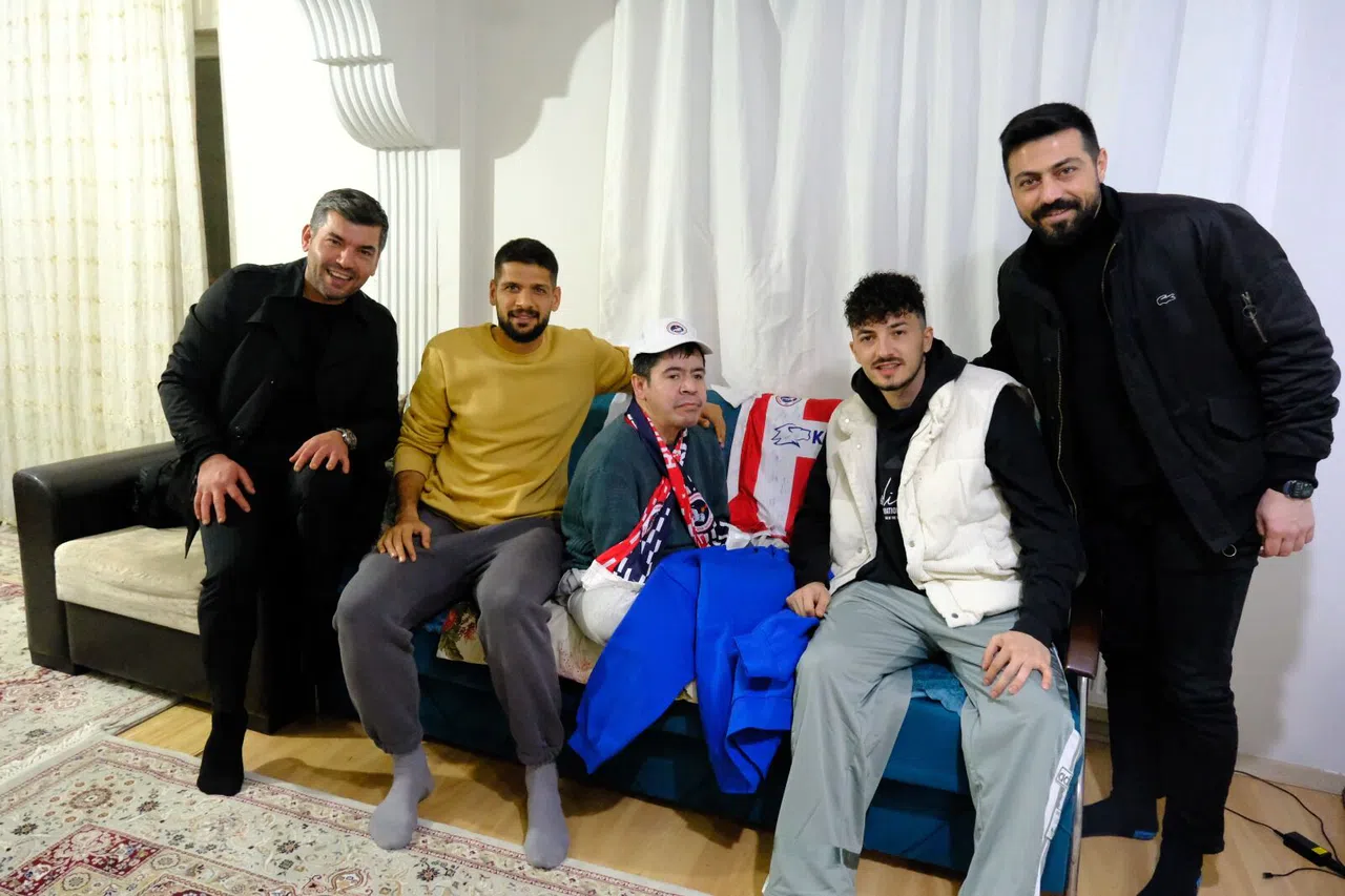 İstiklal Spor’dan Kas Hastası Mehmet Doğan’a Anlamlı Ziyaret