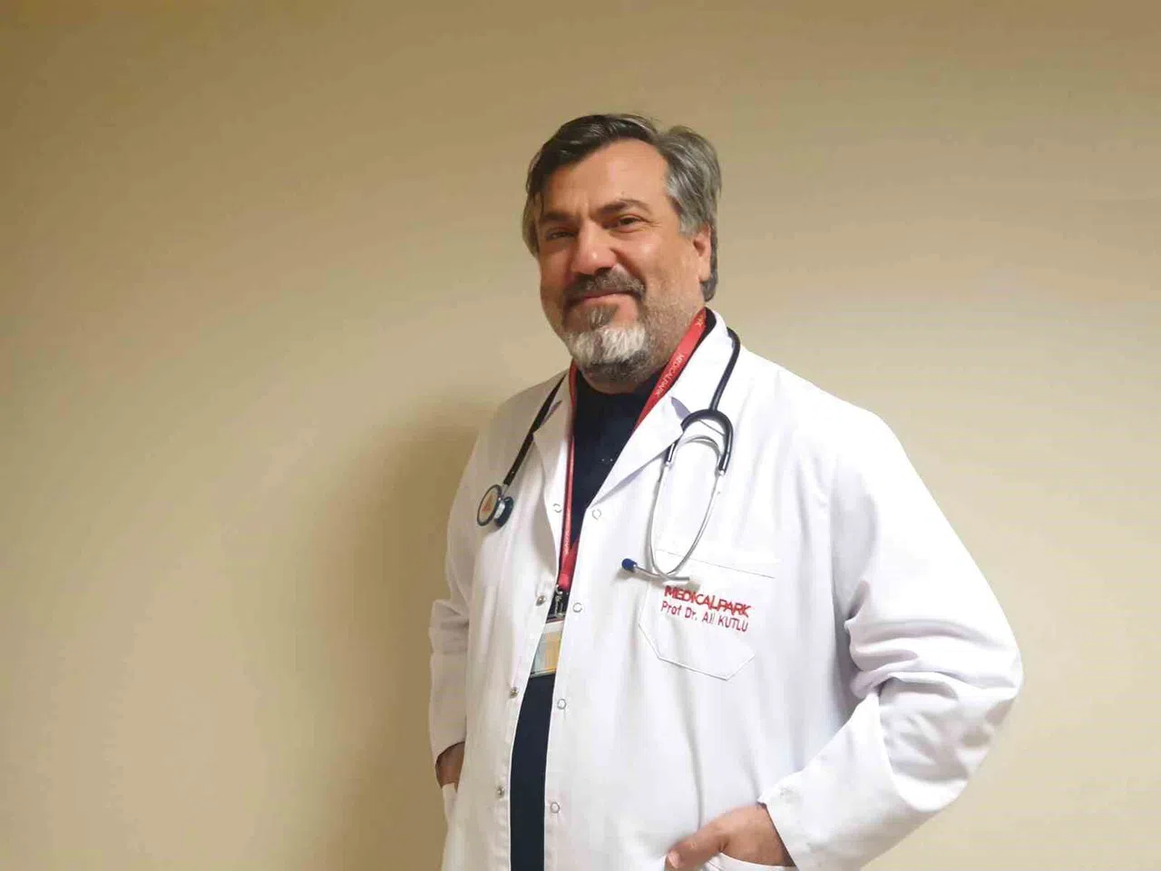 Uzmanı uyardı: "Sarı serum, her bünyeye iyi gelecek sihirli bir formül değil"