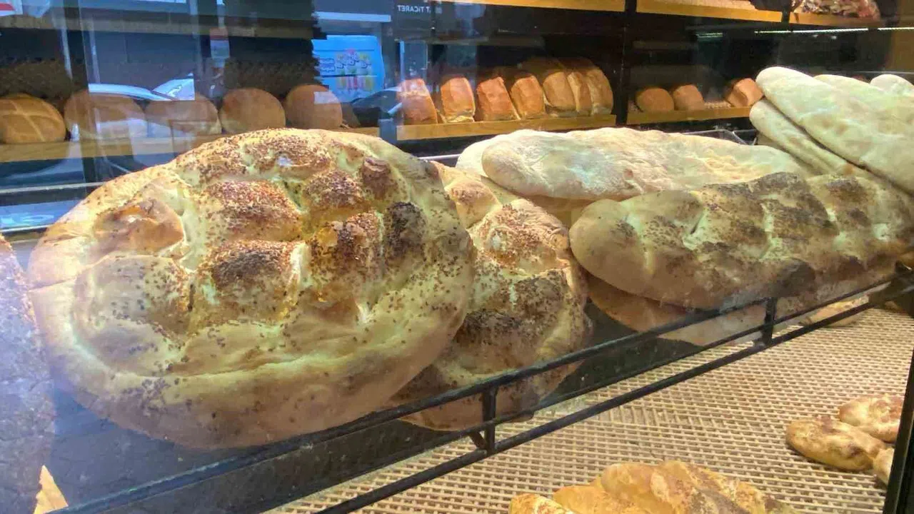 Ramazan pidesinin 370 gramı 30 TL’den satılacak