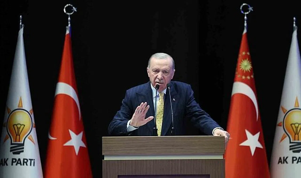 Cumhurbaşkanı Erdoğan: "Sayın Özel, başkomutan olarak sana sesleniyorum ayağını denk al"