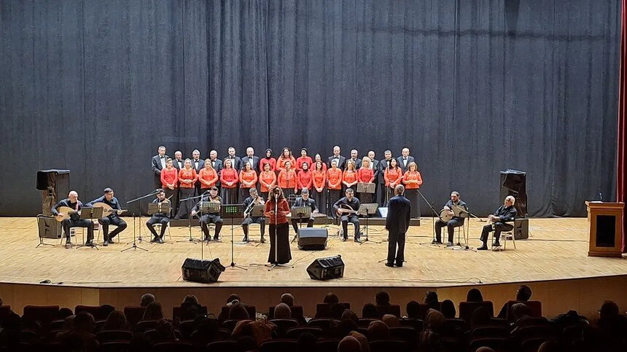 'Hikayemiz Şarkılarda Yazılı' Konseri Büyüledi