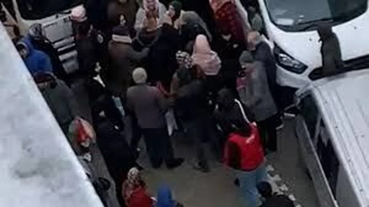 Pazarda hırsızlık yapan kadın suçüstü yakalandı