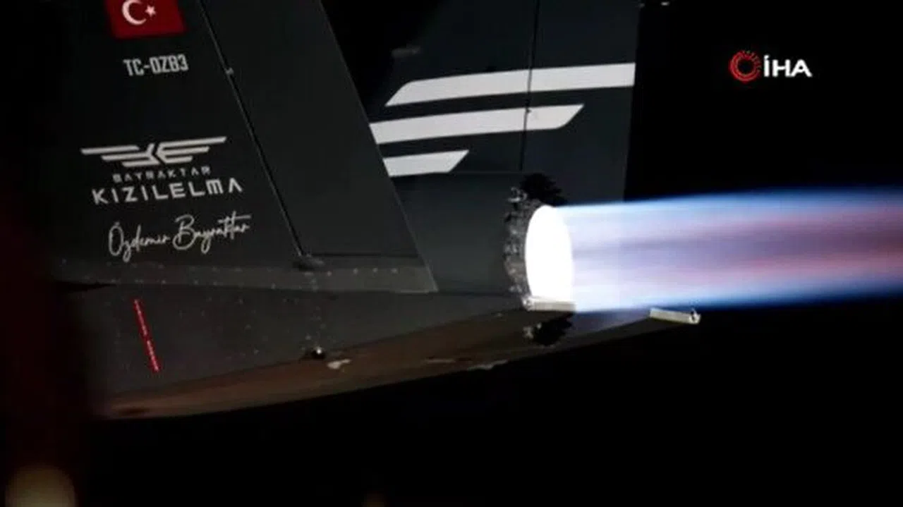 Selçuk Bayraktar paylaştı: Kızılelma PT-3 motor testi başarı ile gerçekleşti