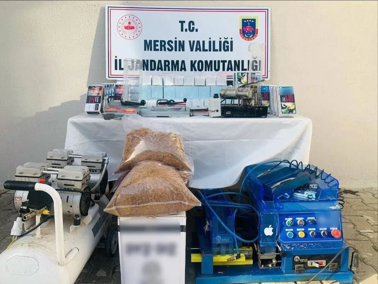 Kaçak Sigara Üreten 3 Şüpheli Yakalandı