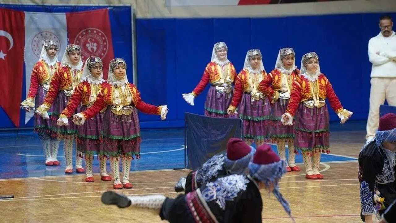 Eğirdir, Halk Oyunlarında 3 Dalda İl Şampiyonu Oldu