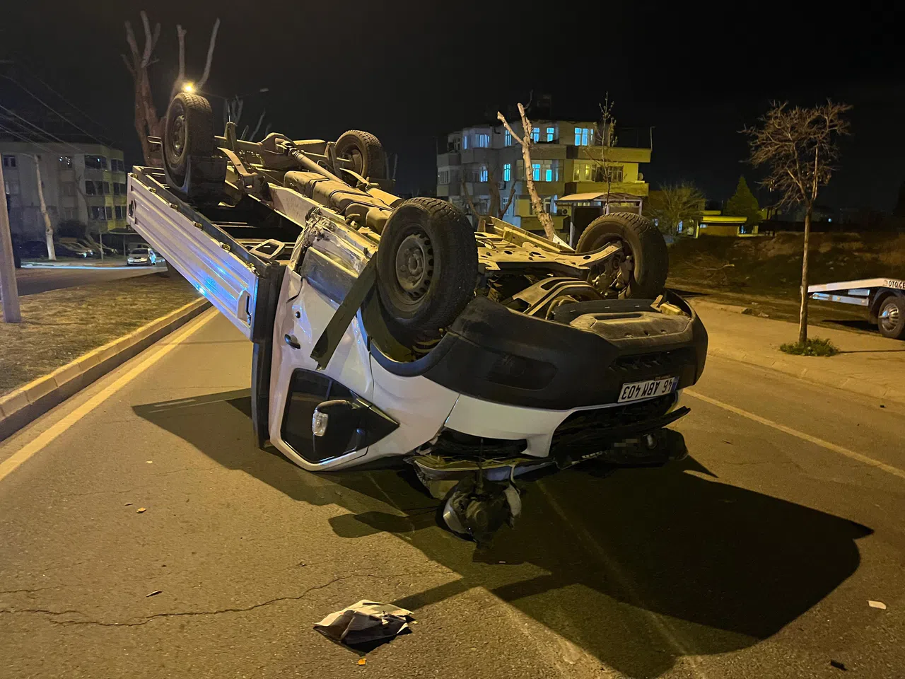 Otomobille Çarpışan Araç Takla Attı, Sürücü Yaralandı