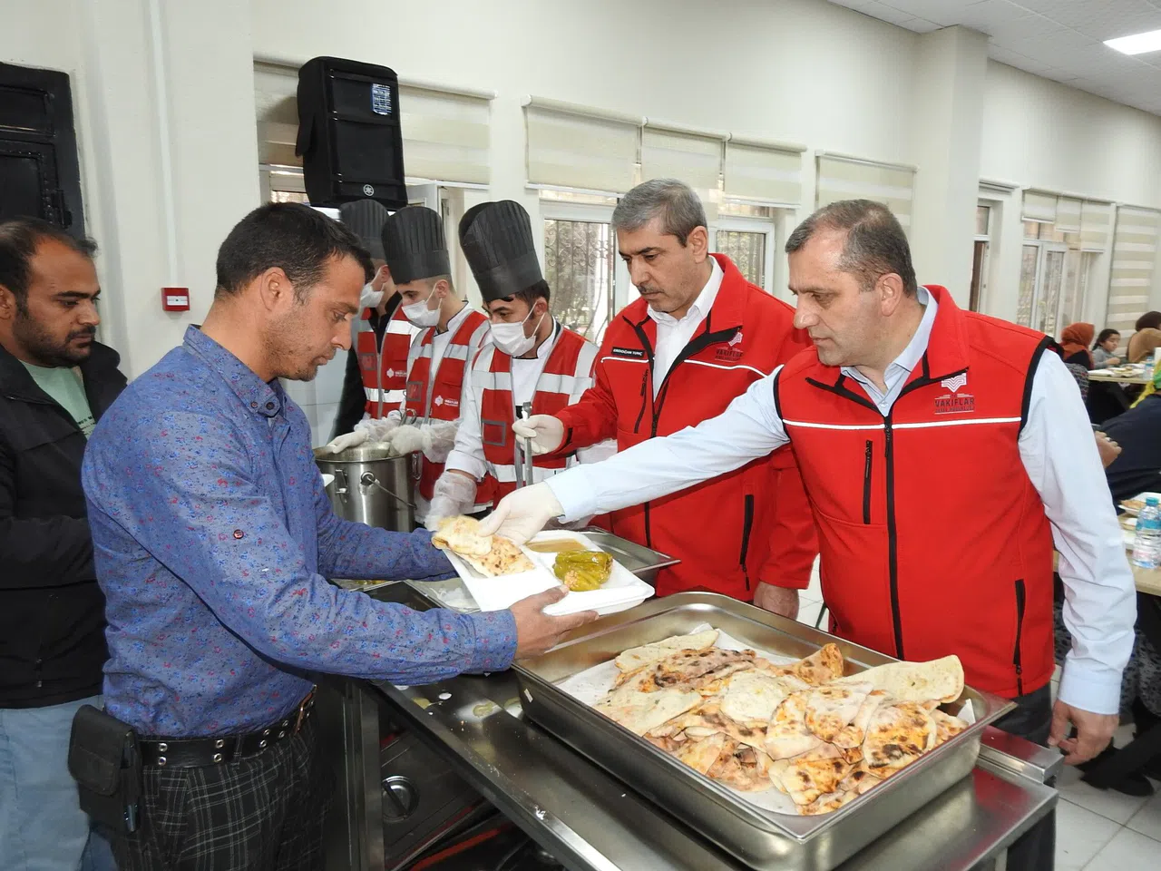 Vakıflar Bölge Müdürlüğünden Günde 3 Bin Kişiye İftar