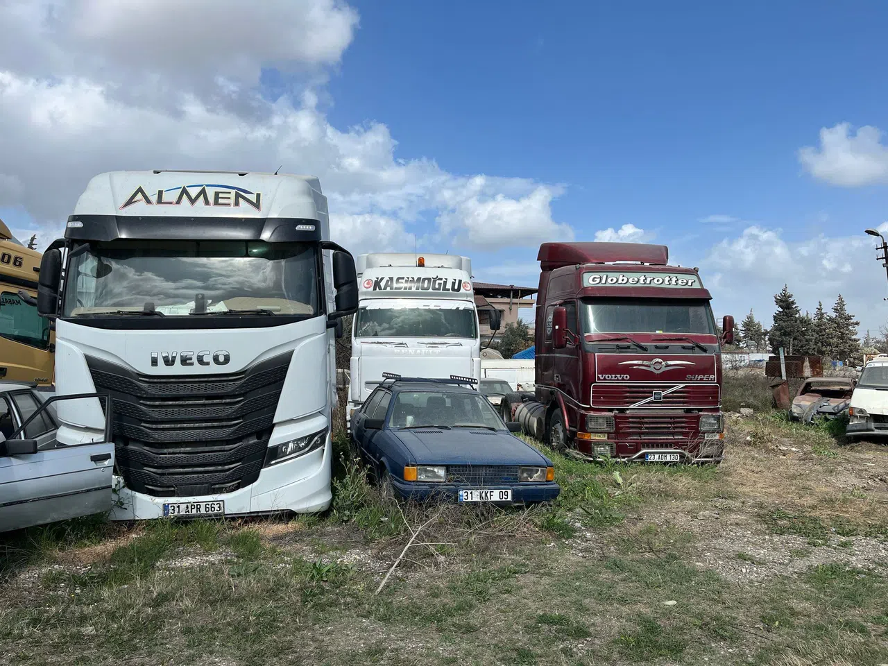 Tırların Şasi ve Motor Numarasını Değiştirerek Vurgun Yapan Şahıslar Yakayı Ele Verdi