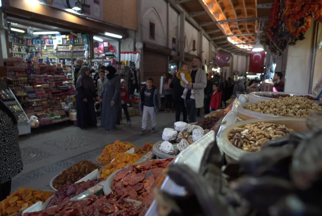 Tarihi Kapalı Çarşı'da Bayram Hareketliliği