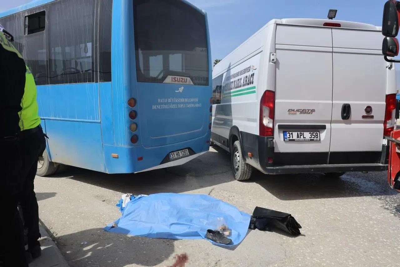 Feci Kaza: Özel Halk Otobüsü 75 Yaşındaki Yayaya Çarptı