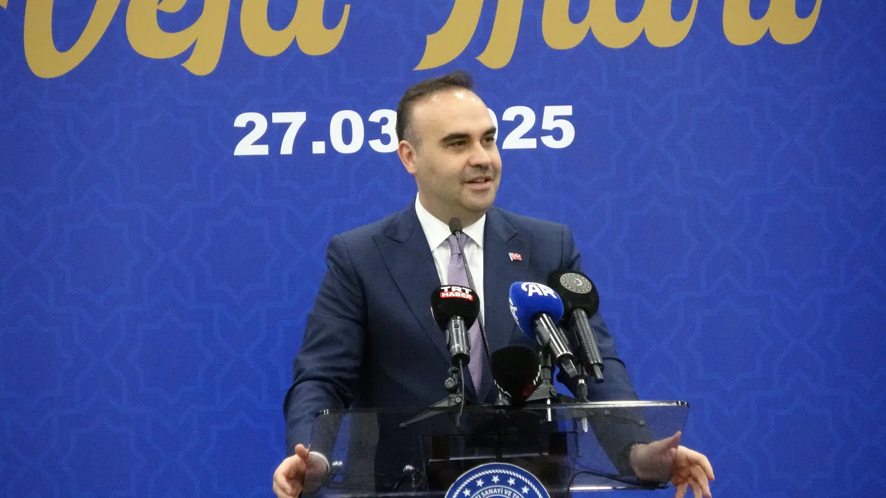 "Türk Milleti Gökyüzüne İmzasını Atıyor"
