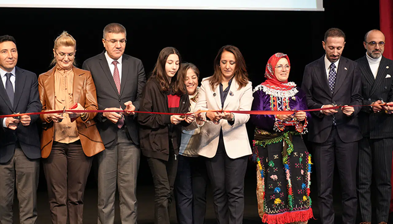 Burdur Geleneksel El Sanatları Festivali Başladı