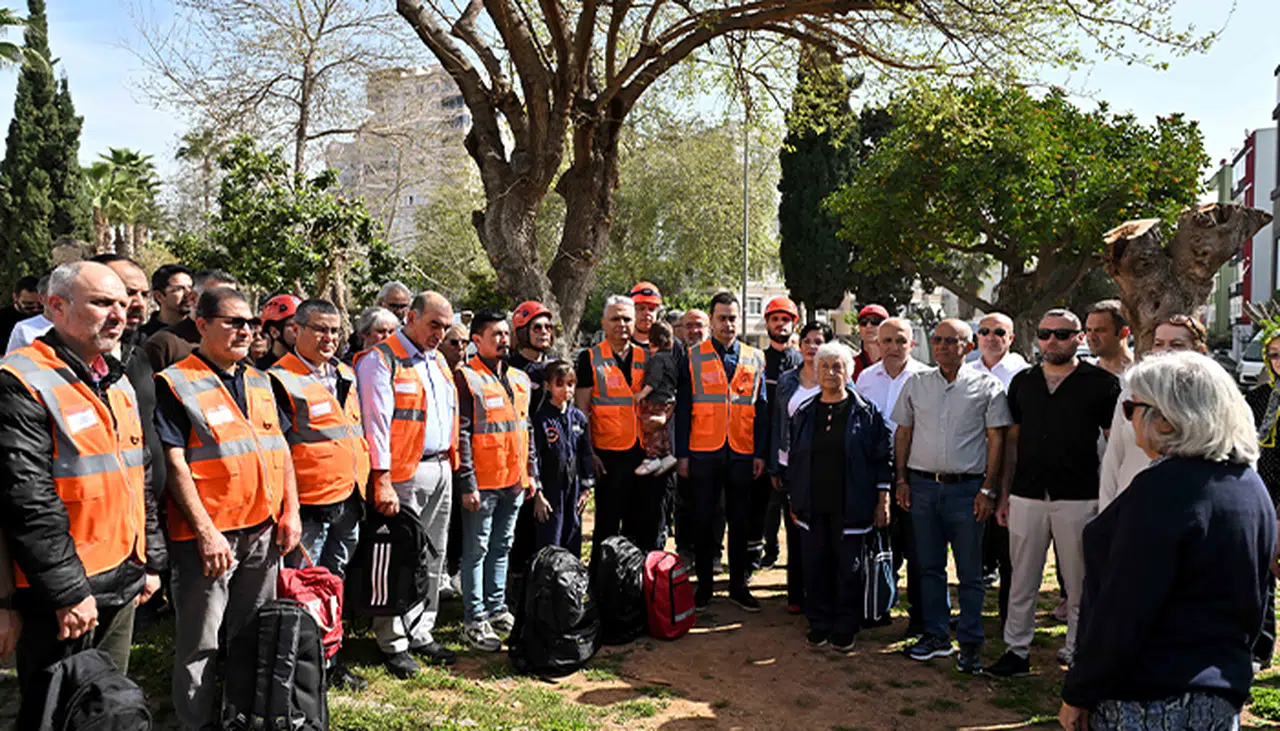 Muratpaşa’da Afet Tahliye Tatbikatı Başarıyla Gerçekleştirildi