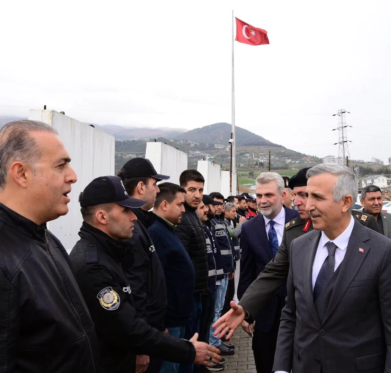 Kahramanmaraş’ta Bayramda Güvenlik Güçlerine Moral Ziyareti