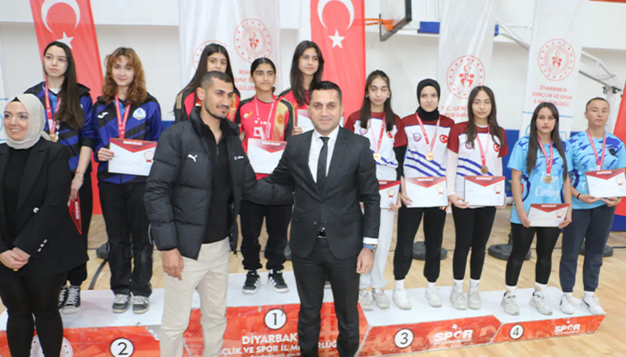 Diyarbakır'da ‘Floor Curling' turnuvasının finali yapıldı