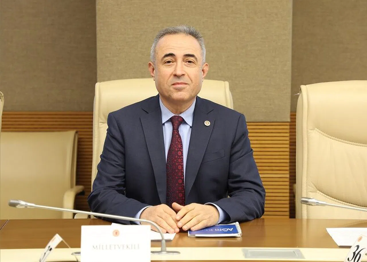 DEVA Partili Karatutlu: 'Sağlık Emekçilerinin Yanında Olmaya Devam Edeceğiz!'