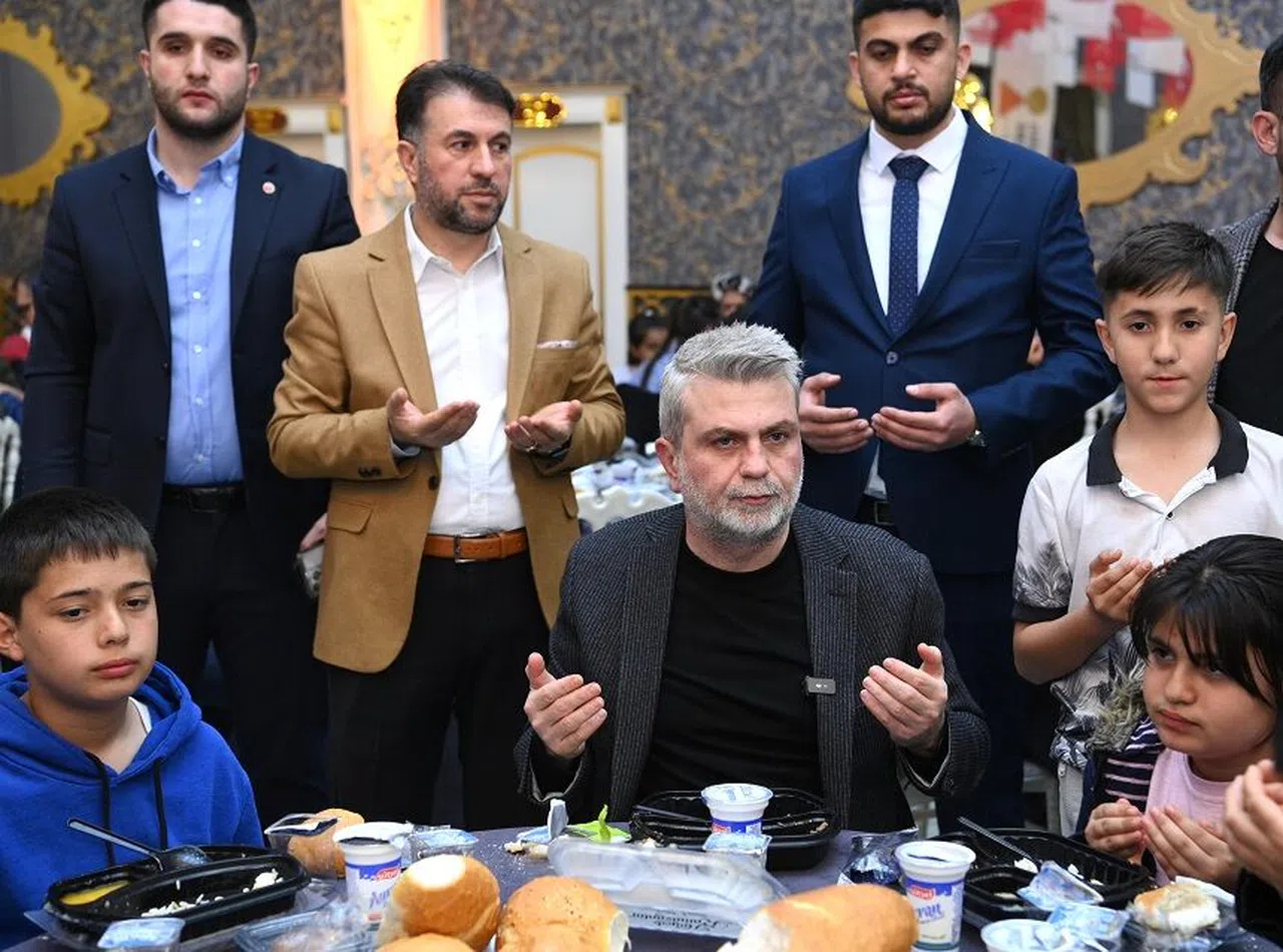 Büyükşehir’in Gönül Sofrası Elbistan’da Kuruldu