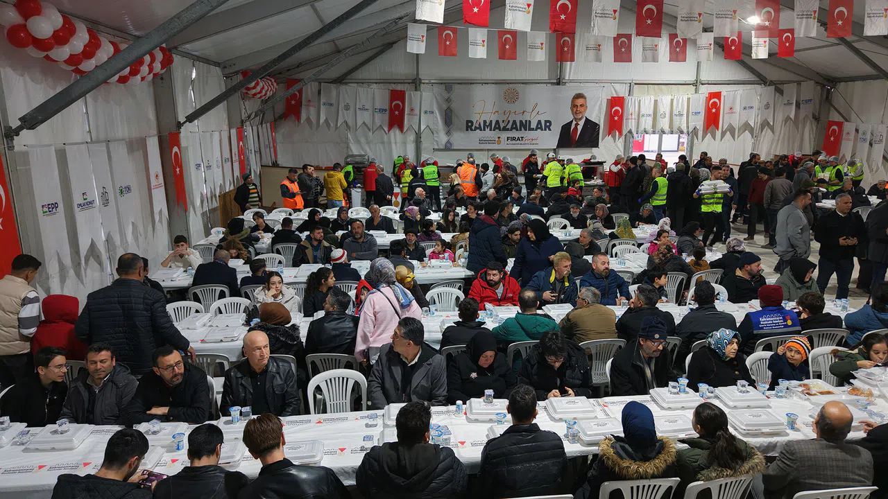 Büyükşehir’den Pazarcık’a Huzur Dolu İftar Sofrası