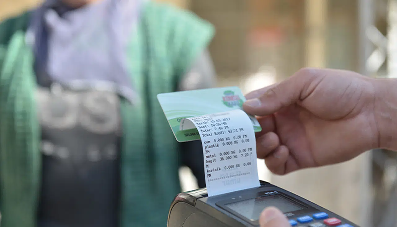 Çevreci Komşu Kart'la Kesilmekten Kurtarılan Ağaç Sayısı 198 Bin 892'ye Yükseldi