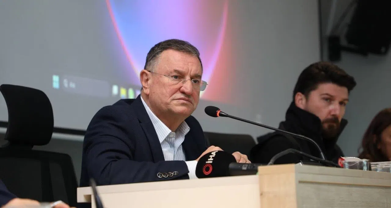 Eski Hatay Büyükşehir Belediye Başkanı Savaş’tan Olağanüstü Kurultaya İptal Başvurusu
