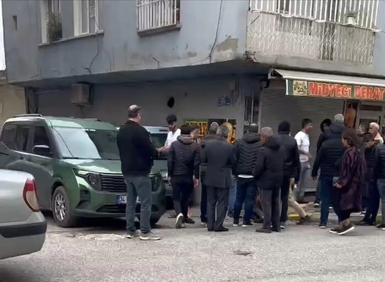 İki grup arasında bıçaklı kavga: 1 yaralı