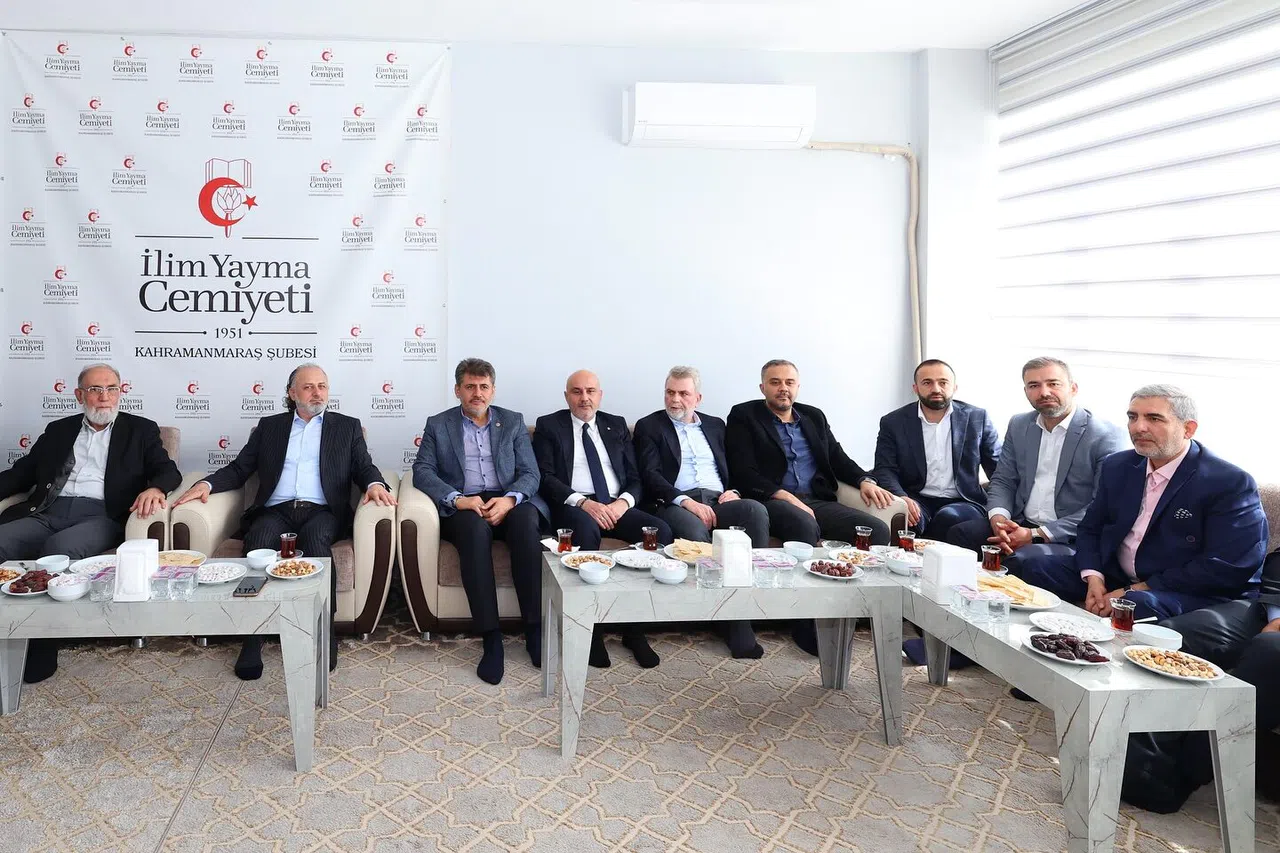 Ak Parti Heyetinden STK'lara Anlamlı Ziyaret