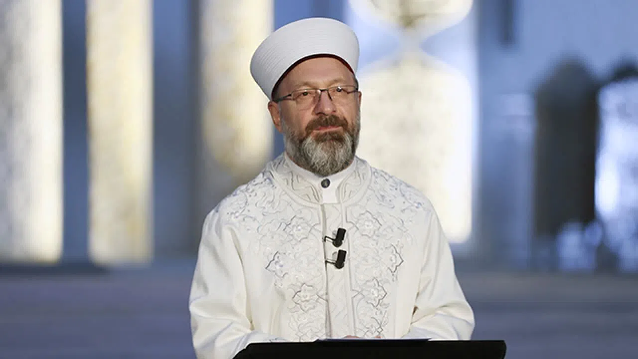 Diyanet İşleri Başkanı Erbaş: "Yapay Zeka Bazı Zekaları Geride Bırakmış Durumda"